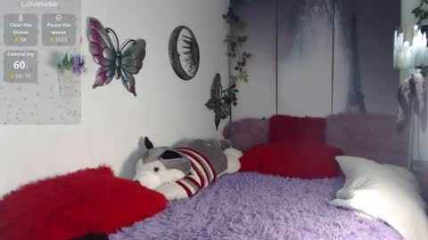 alix_kitty_ online show from July 16, 9:18 pm