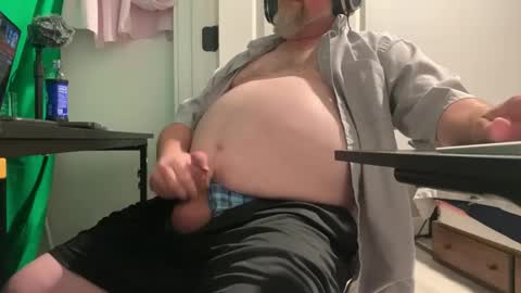 Allergictolove online show from September 30, 8:08 pm