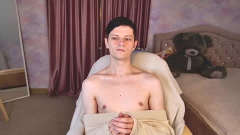 allert_ online show from November 14, 10:00 pm