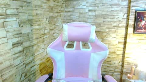 Lavinia  online show from April 6, 4:46 am