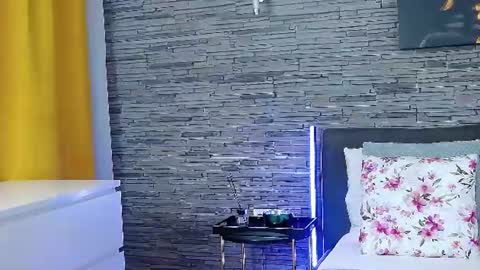 Alliana online show from August 4, 4:52 am
