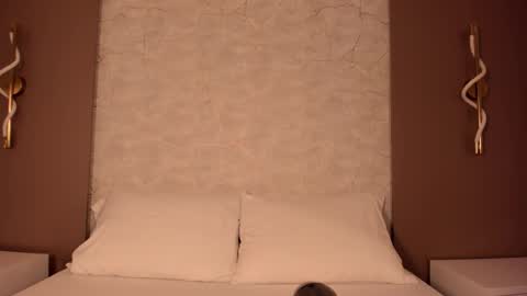 A L L I E online show from February 10, 2:36 am