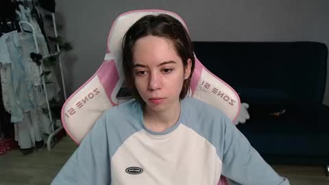 alice online show from April 11, 12:59 am