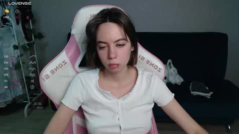 alice online show from October 16, 1:05 am