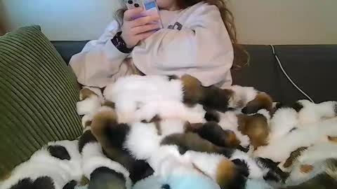 alliebearx online show from April 18, 3:47 pm