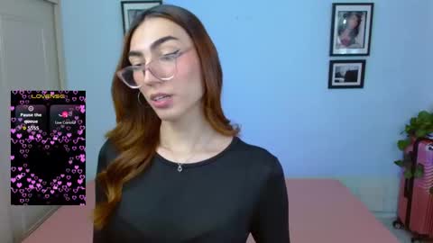   online show from October 12, 6:43 pm