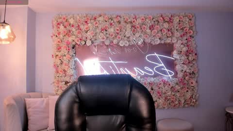 Allison Rogers online show from April 8, 3:31 am