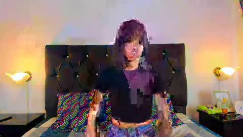 Alli online show from February 8, 7:59 pm