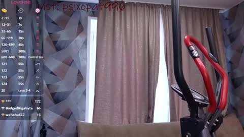 Snapshot of alllinaeve chatting on October 8, 10:32 am Alina online show from October 8, 10:32 am