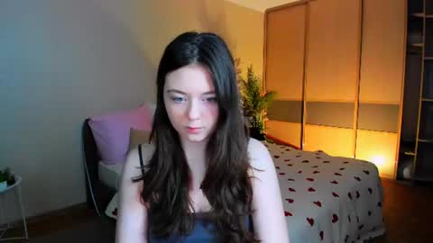 alluringeyess online show from June 21, 4:41 am