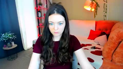 alluringeyess online show from July 8, 12:19 pm