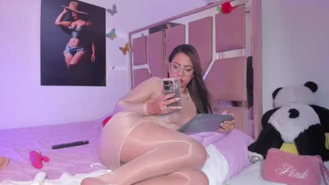 Ana the Queen of the Pantyhose online show from March 8, 5:22 pm