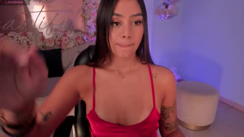 Alisson online show from November 19, 11:20 am