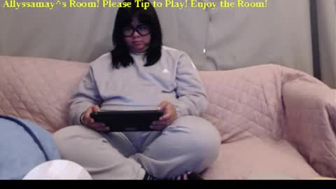 Allyssamay online show from November 10, 6:16 am