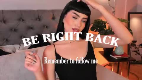 Mia online show from June 12, 9:14 pm