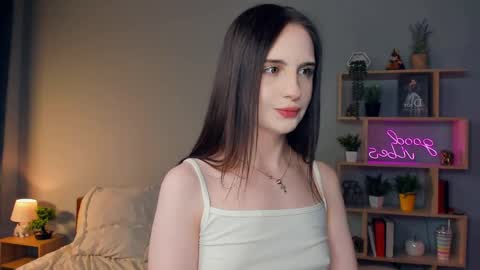 Alona online show from May 9, 7:20 pm