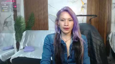 alonddra_tay online show from July 4, 11:36 am