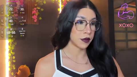 Hazel Bowie online show from June 18, 10:37 pm