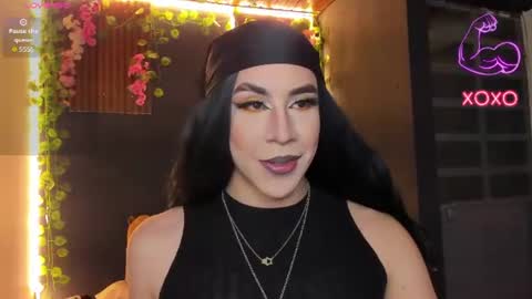 Hazel Bowie online show from July 8, 1:09 am
