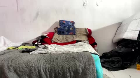 alooo927406 online show from October 1, 4:44 am