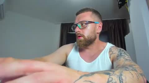 Alphaalexxx Lets reach Me 100 thumbs up online show from July 28, 8:52 pm