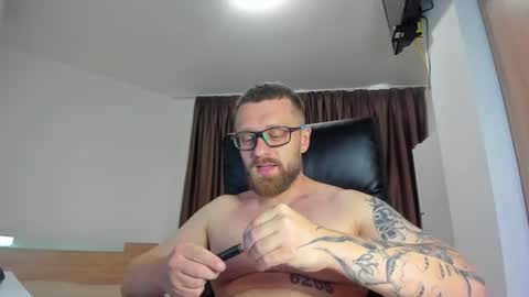 Alphaalexxx Lets reach Me 100 thumbs up online show from July 26, 4:15 pm