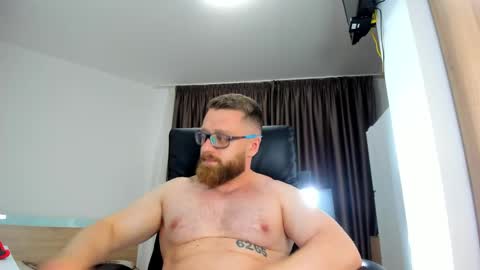 Alphaalexxx Lets reach Me 100 thumbs up online show from June 1, 4:52 pm