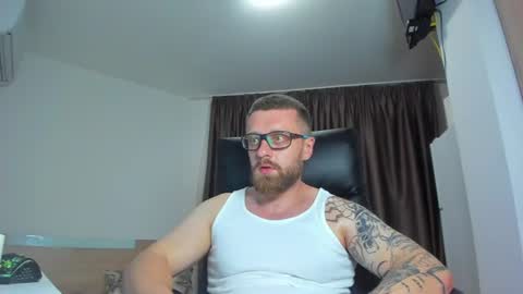 Alphaalexxx Lets reach Me 100 thumbs up online show from July 28, 6:08 pm