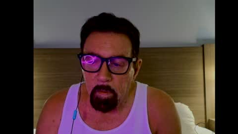 alphablue_wolf1295 online show from August 3, 10:16 pm
