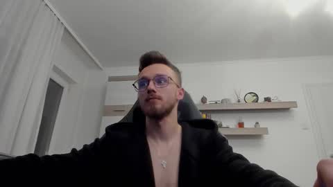 Andi online show from November 12, 3:58 pm