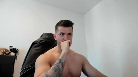 LeatherMaster online show from April 23, 11:18 am