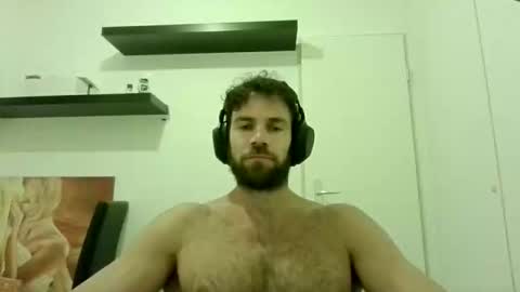 alphah_hunk online show from October 17, 6:01 pm