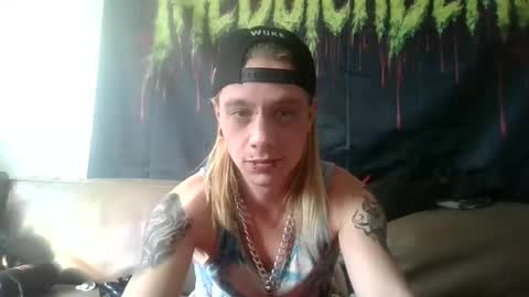 altboy010 online show from March 28, 3:35 pm