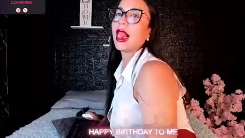 ALUNA  online show from July 28, 3:21 pm