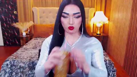 Alura Jhenson online show from September 13, 7:38 pm