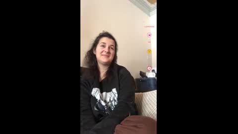 Alvie online show from February 24, 1:53 pm