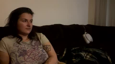 Alvie online show from January 21, 1:39 am