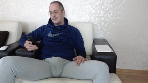 Big Cock  Big Feet online show from December 29, 1:17 pm