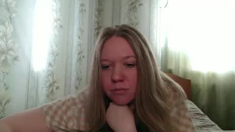 alya764770 online show from April 15, 1:09 am