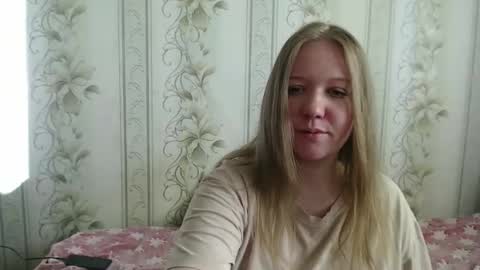 alya764770 online show from May 15, 11:01 pm