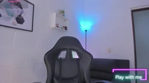 Alyson online show from November 24, 3:11 pm