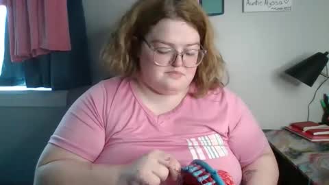 Snapshot of alyssa6960545 chatting on October 30, 2:50 pm alyssa6960545 online show from October 30, 2:50 pm