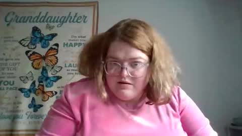 Snapshot of alyssa6960545 chatting on October 20, 2:00 pm alyssa6960545 online show from October 20, 2:00 pm