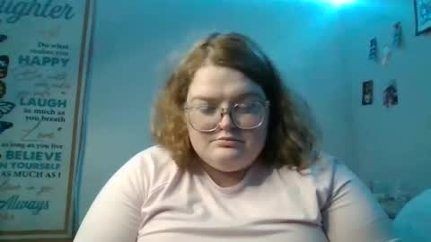 Snapshot of alyssa6960545 chatting on October 19, 2:27 am alyssa6960545 online show from October 19, 2:27 am