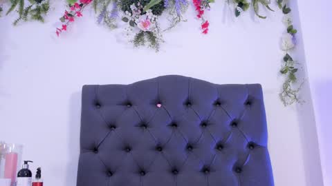 alyssa_joness online show from February 20, 7:01 am