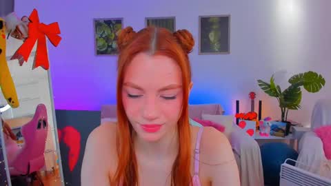 alyssa_smitt online show from February 20, 7:45 am