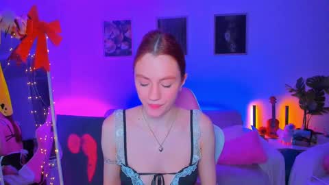 alyssa_smitt online show from February 26, 7:42 pm