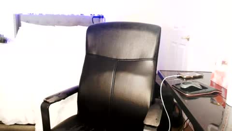 Alyssiaamorexo online show from July 22, 10:12 pm