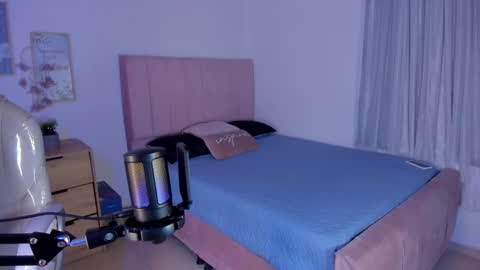 B I A N C A online show from February 20, 3:56 am