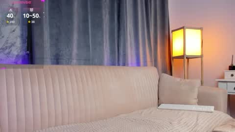 XeniaRay online show from September 18, 7:01 am